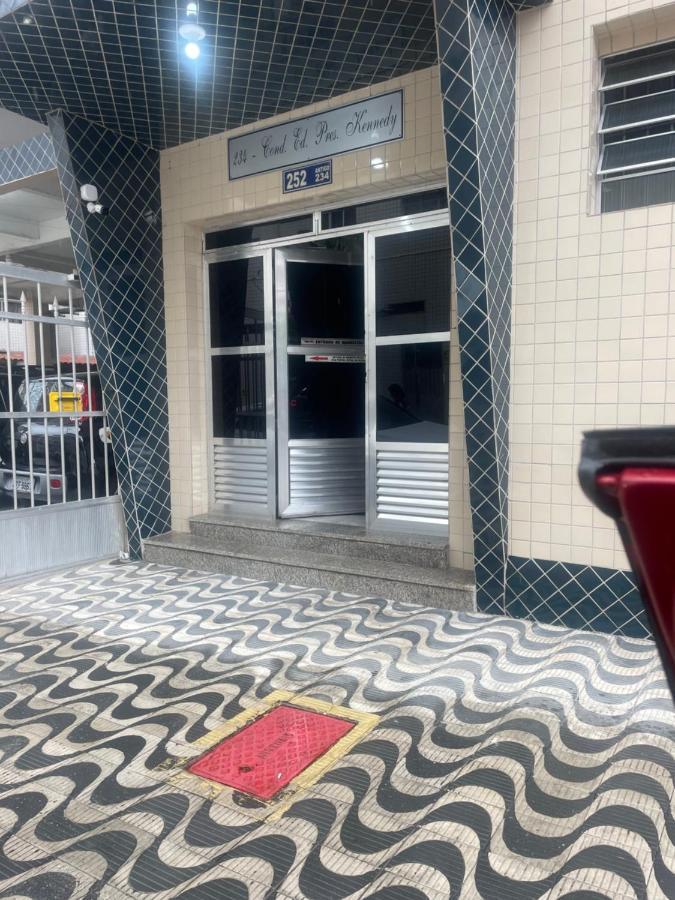 Apartmán Apto 5 Pessoas Canto Do Forte Av Mallet Praia Grande Exteriér fotografie